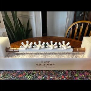 Ashley Black White and Gold FasciaBlaster